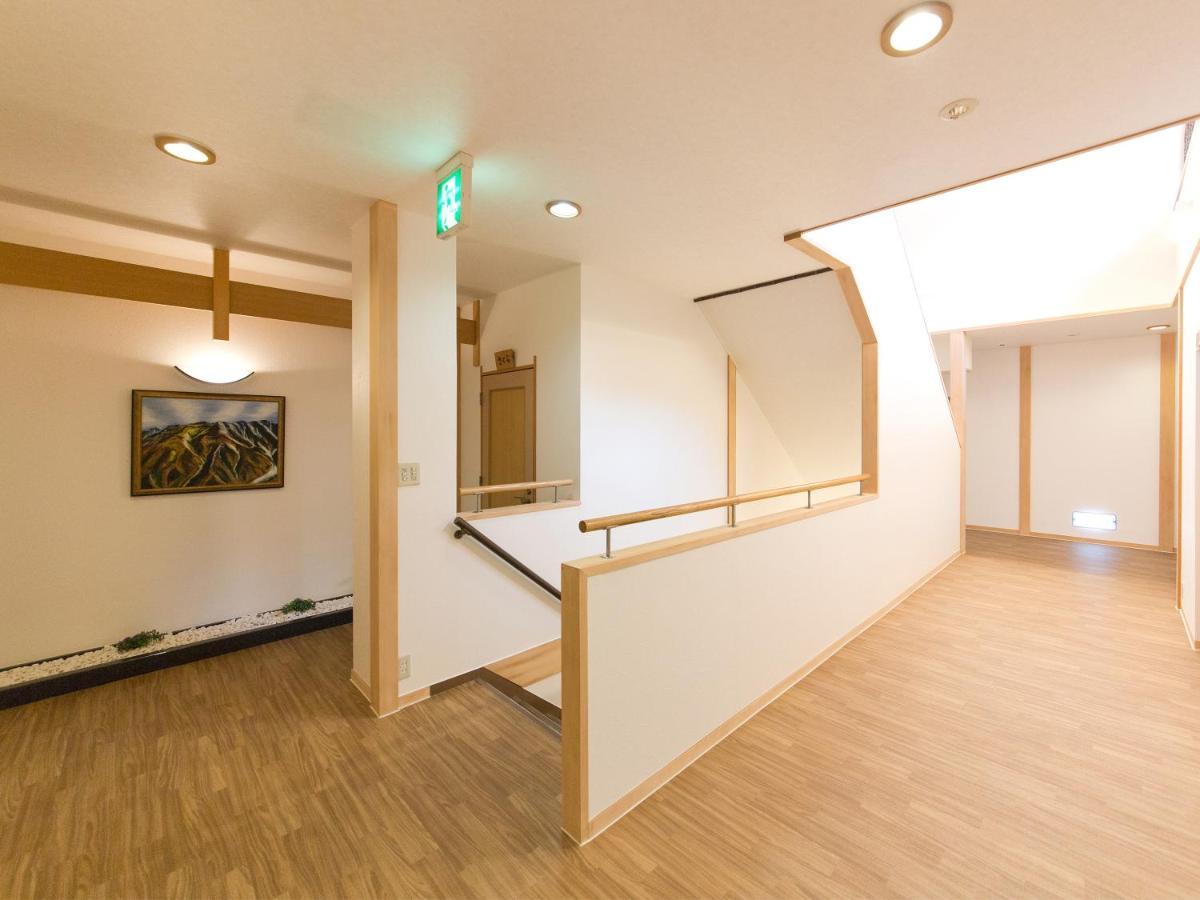 Tateyama Kurobe Alpine Route Senjuso 立山黒部アルペンルート千寿荘 Hotel Exterior photo