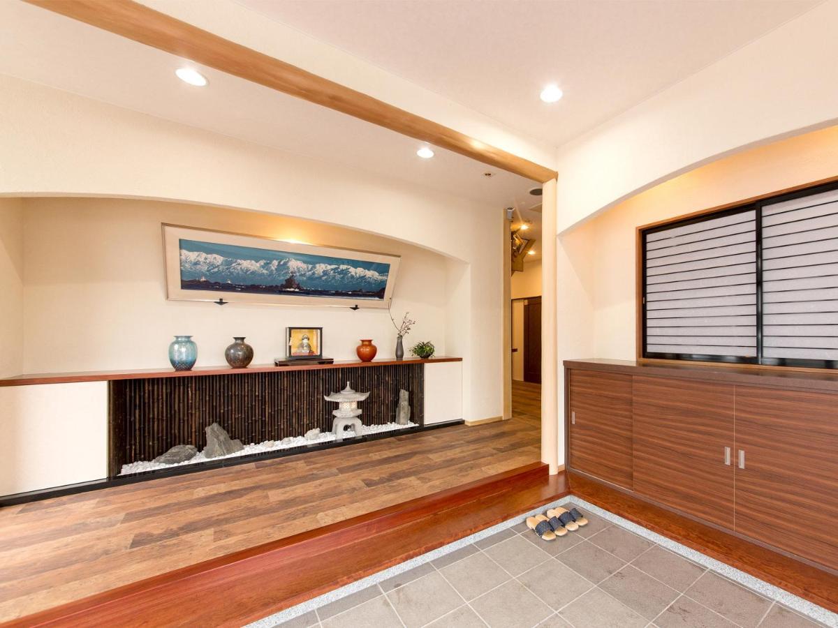 Tateyama Kurobe Alpine Route Senjuso 立山黒部アルペンルート千寿荘 Hotel Exterior photo